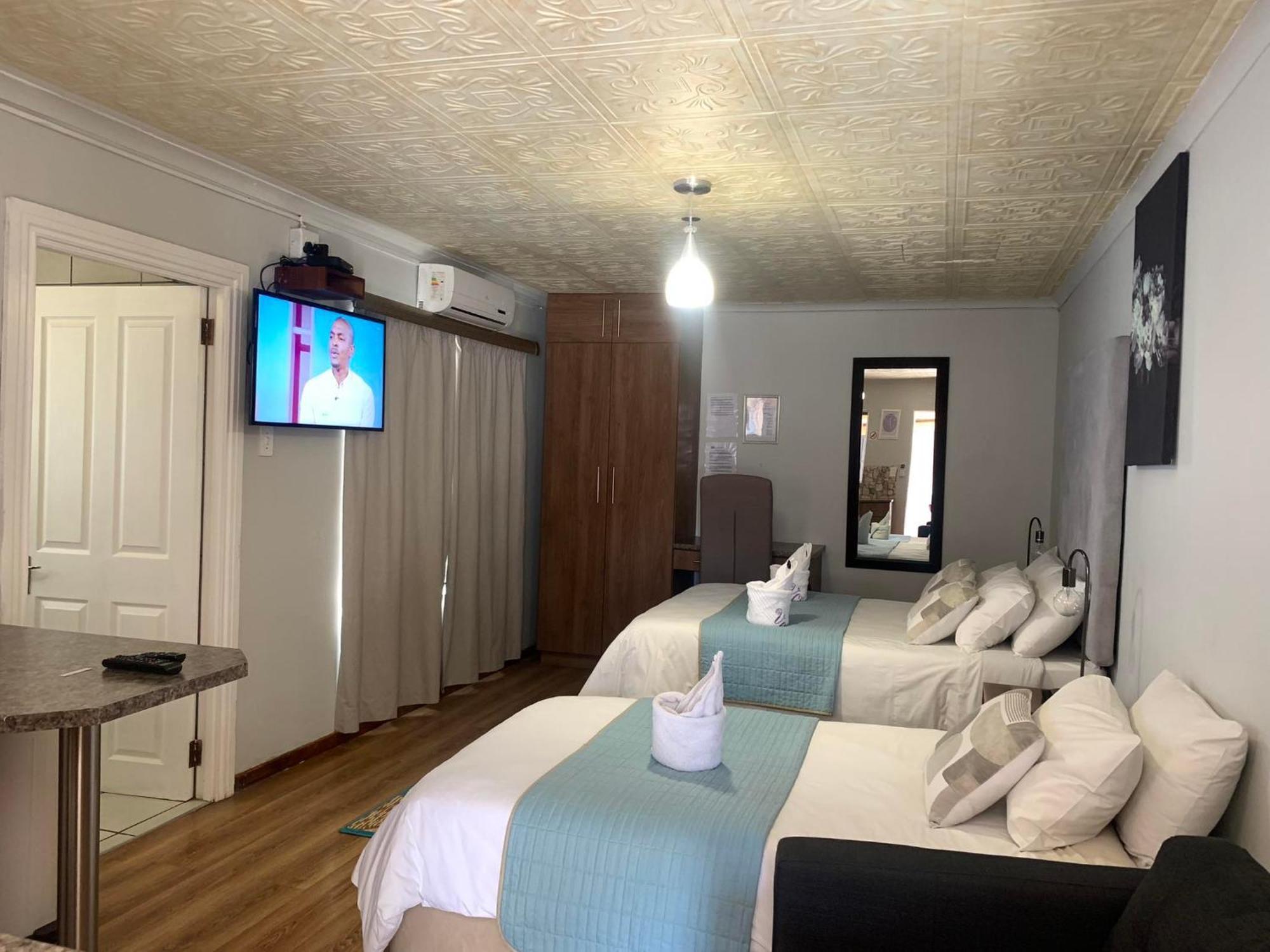 Victoria Oaks Guesthouse Victoria West Екстериор снимка