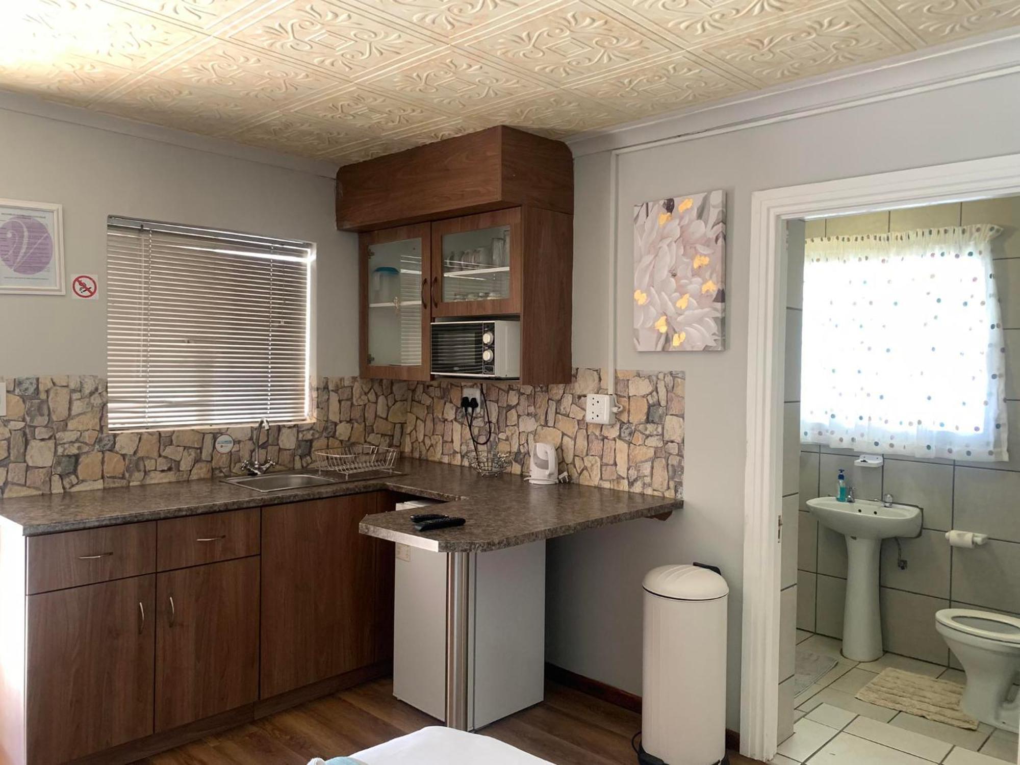 Victoria Oaks Guesthouse Victoria West Екстериор снимка