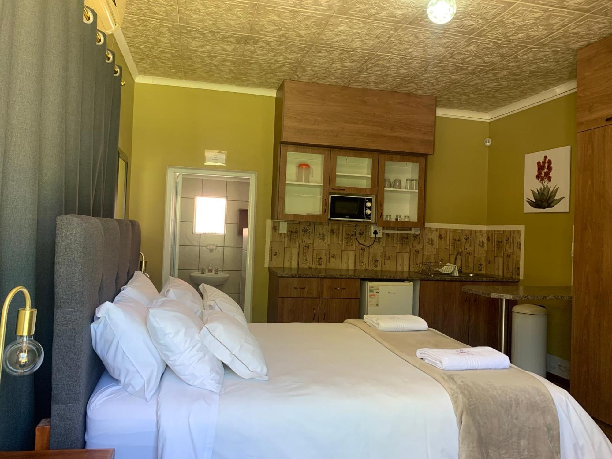 Victoria Oaks Guesthouse Victoria West Екстериор снимка