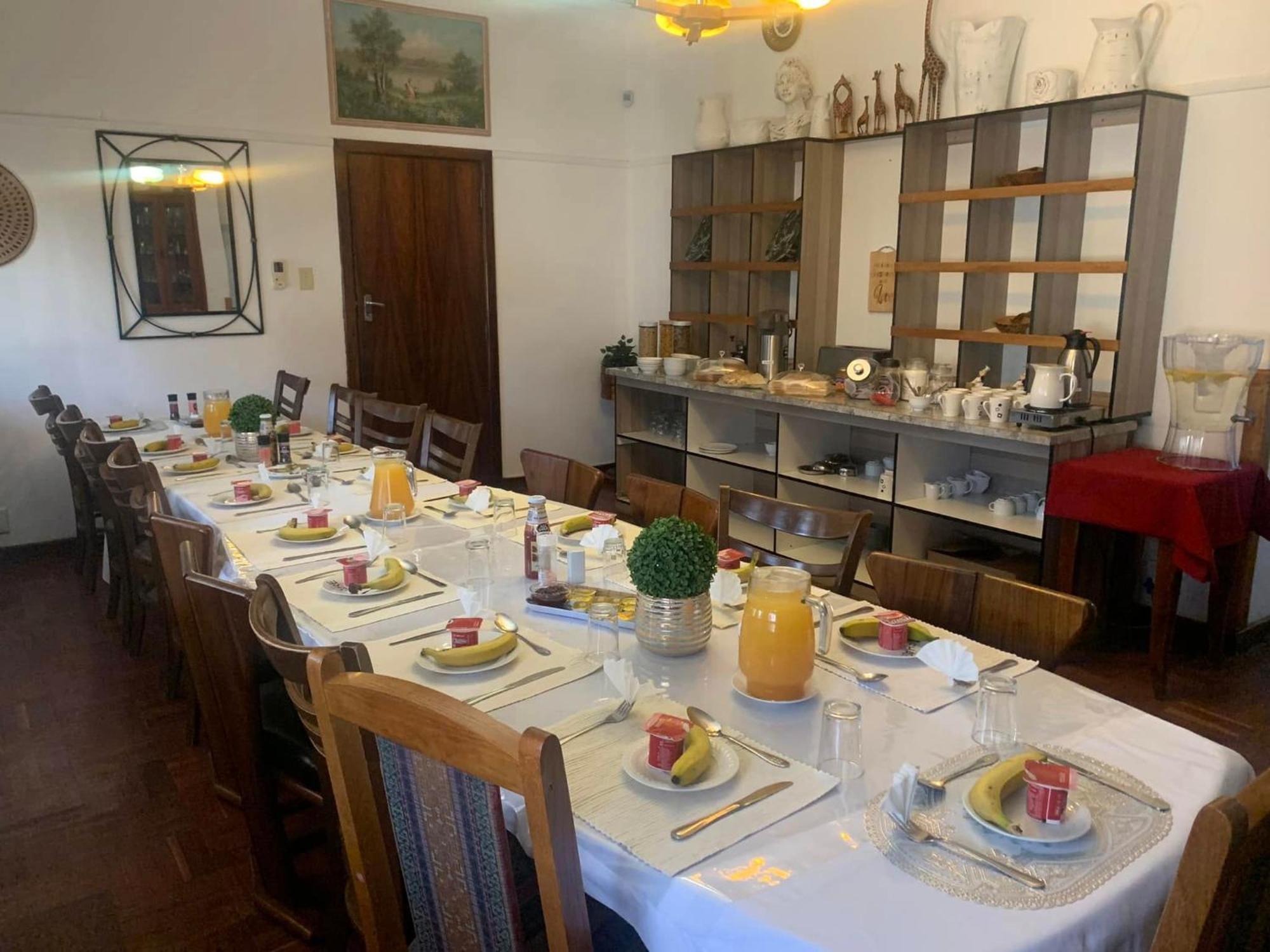 Victoria Oaks Guesthouse Victoria West Екстериор снимка